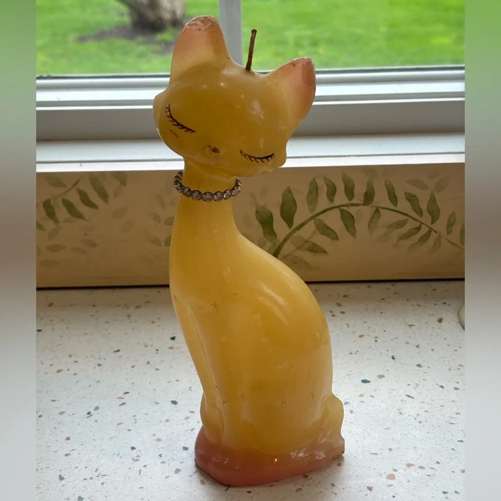 Vintage‎ Yellow Cat Shaped Candle with Rhinestone Collar
